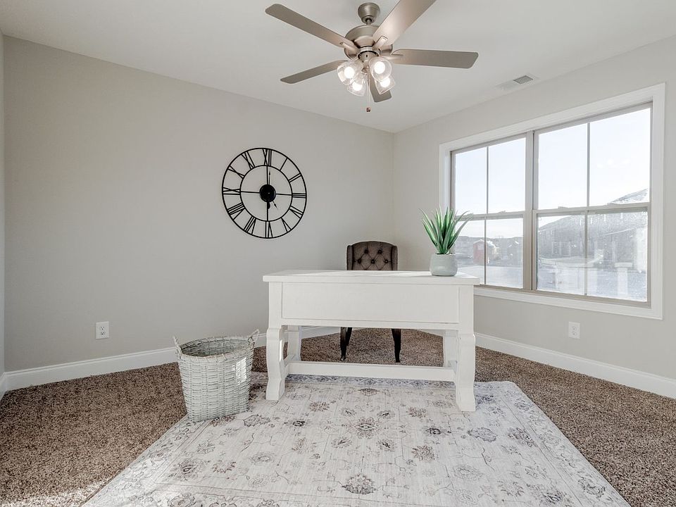 1st image of 1000 Henry Place Blvd #902