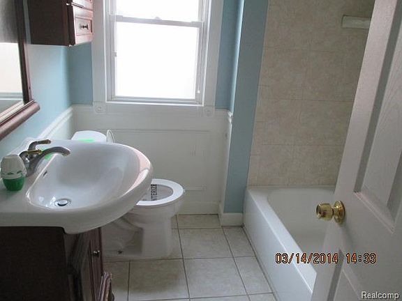 4th image of 7858 Kolb Ave