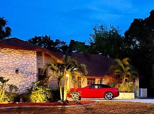 27 Bunker Rd, Rotonda West, FL 33947