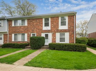 448 Mallview Ln, Bolingbrook, IL 60440