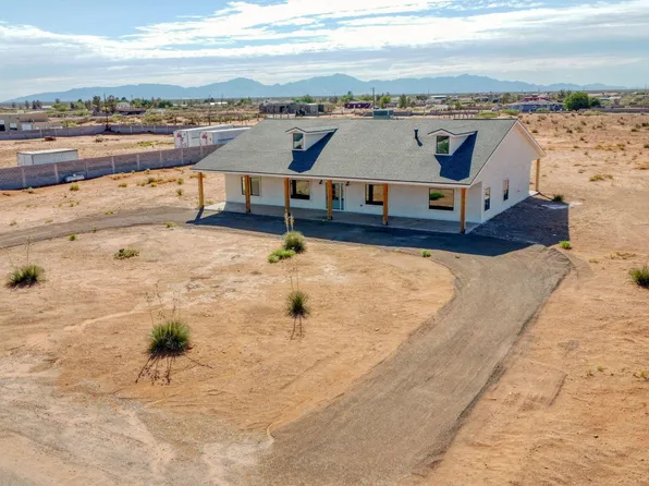 5061 Indian Wells Dr, Clint, TX 79836