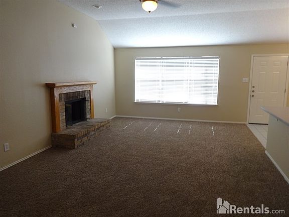 3rd image of 2314 Creek Crossing Ln