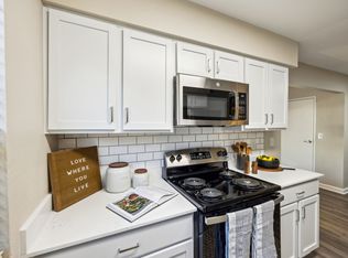 Cypress Pointe, Louisville, KY 40207