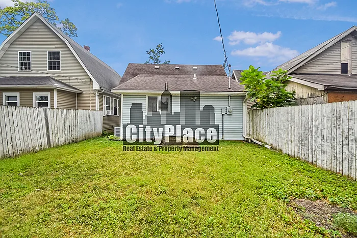 2 bed, 2.0 bath, 1724 sqft, $1,725 — Photo 3