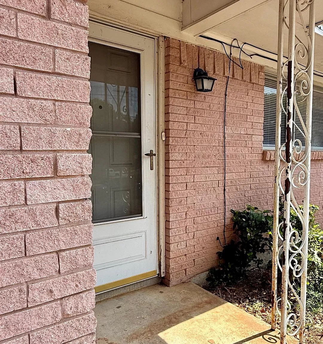 3 bed, 1776 sqft, $1,750 — Photo 2