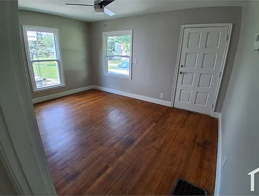 708 Colorado Ave — Photo 2