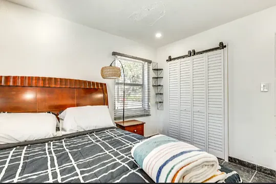 433 NW 22nd Ave — Photo 17