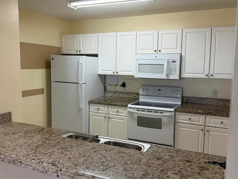 1200 Town Center Dr #405 — Photo 28