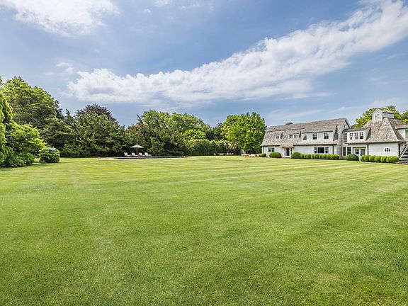 5th image of 36 Hedges Ln