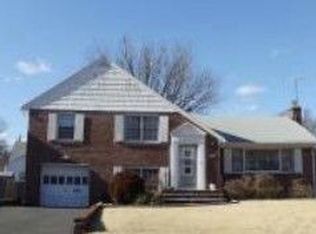 1897 Arbor Ln, Union, NJ 07083