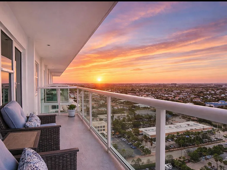 3550 Galt Ocean Dr #2010 — Photo 21