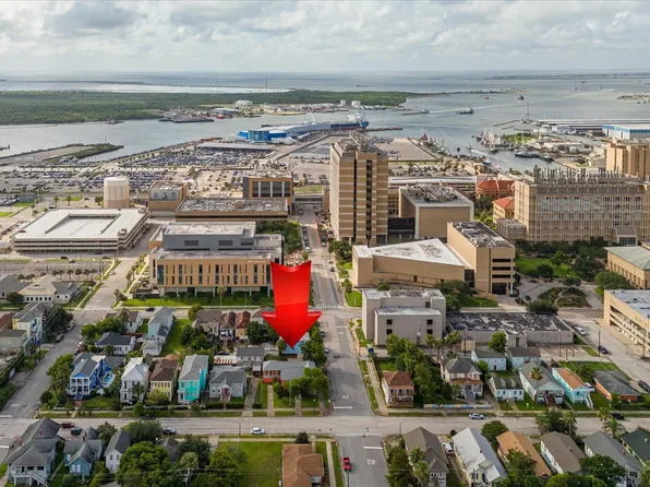 1102 Postoffice, Galveston, TX 77550