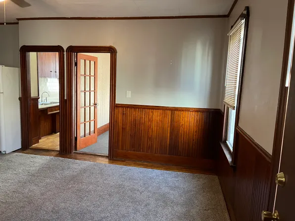 334 Earle St #2E, New Bedford, MA 02746