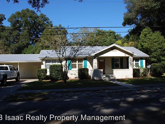 3rd image of 3200 Silver Lake Dr
