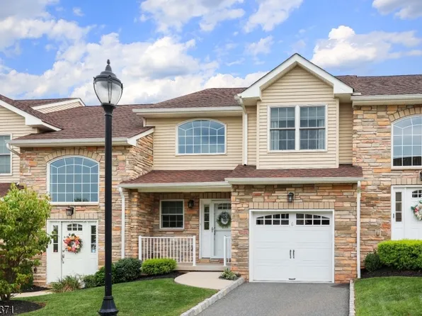 6 Harvey Ct, Clark Twp., NJ 07066