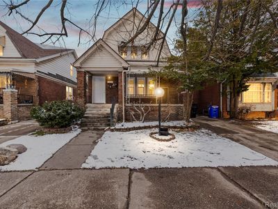 5856 Barrett St, Detroit, MI, 48213