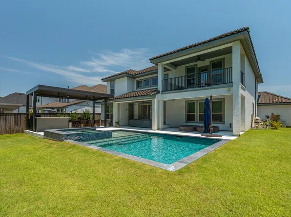 27 Floral Vista Dr, Tomball, TX 77375