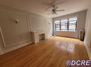 1233 W Chase Ave #1, Chicago, IL 60626