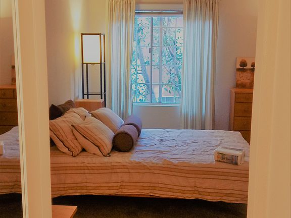 5th image of 5515 Canoga Ave APT 208
