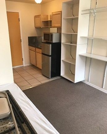 5th image of 5528 15th Ave NE APT 103