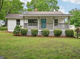 6648 Florence Dr, Lithia Springs, GA 30122