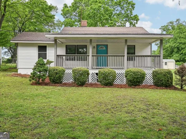 6648 Florence Dr, Lithia Springs, GA 30122