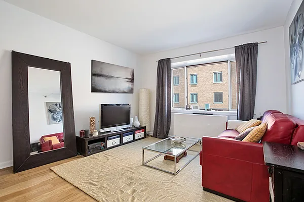 Sold by Compass | media 1
