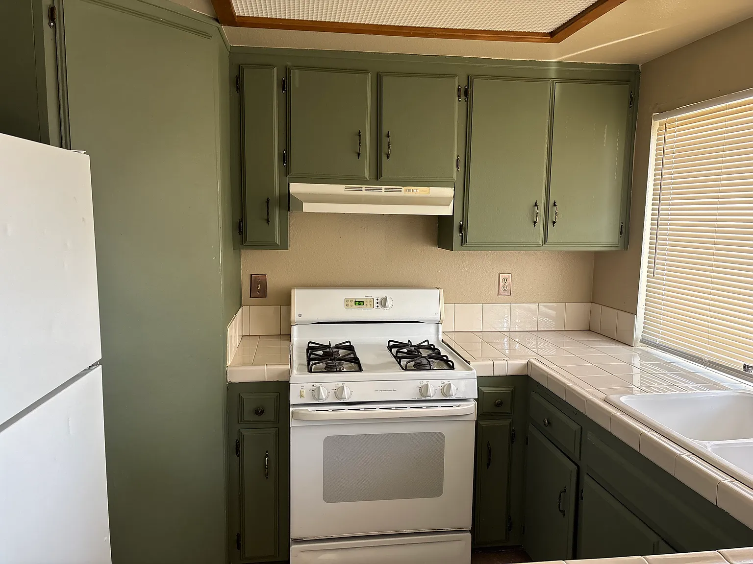2 bed, 900 sqft, $1,770 — Photo 4