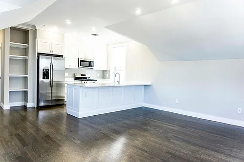79 Linden St #4R Photo 1