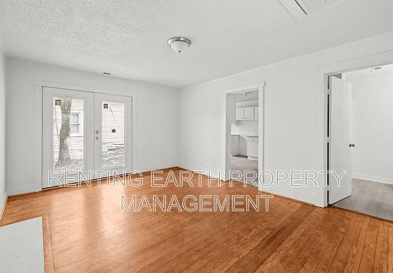 2712 24th St W — Photo 11