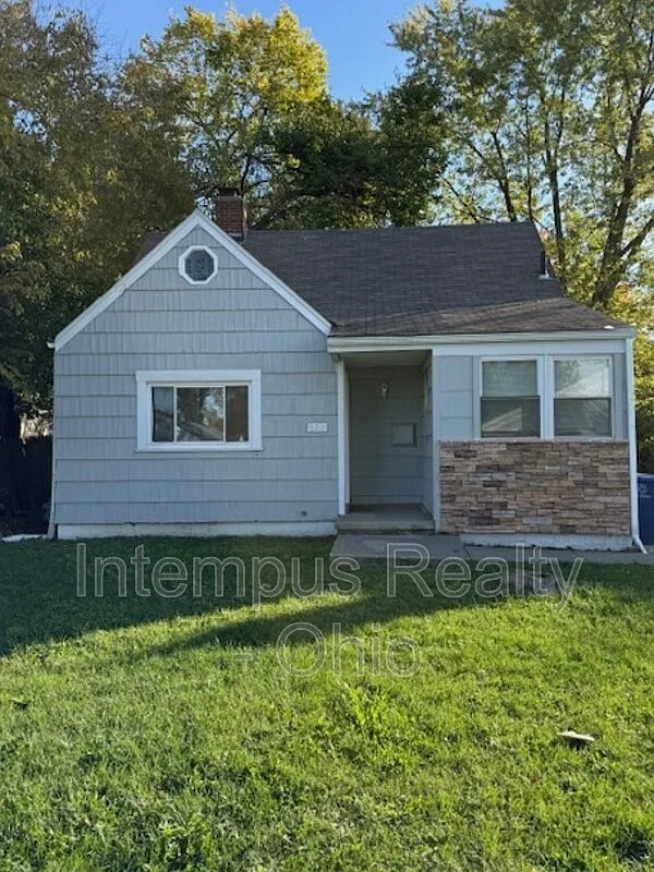 3 bed, 1.0 bath, 1608 sqft, $1,297 — Photo 4