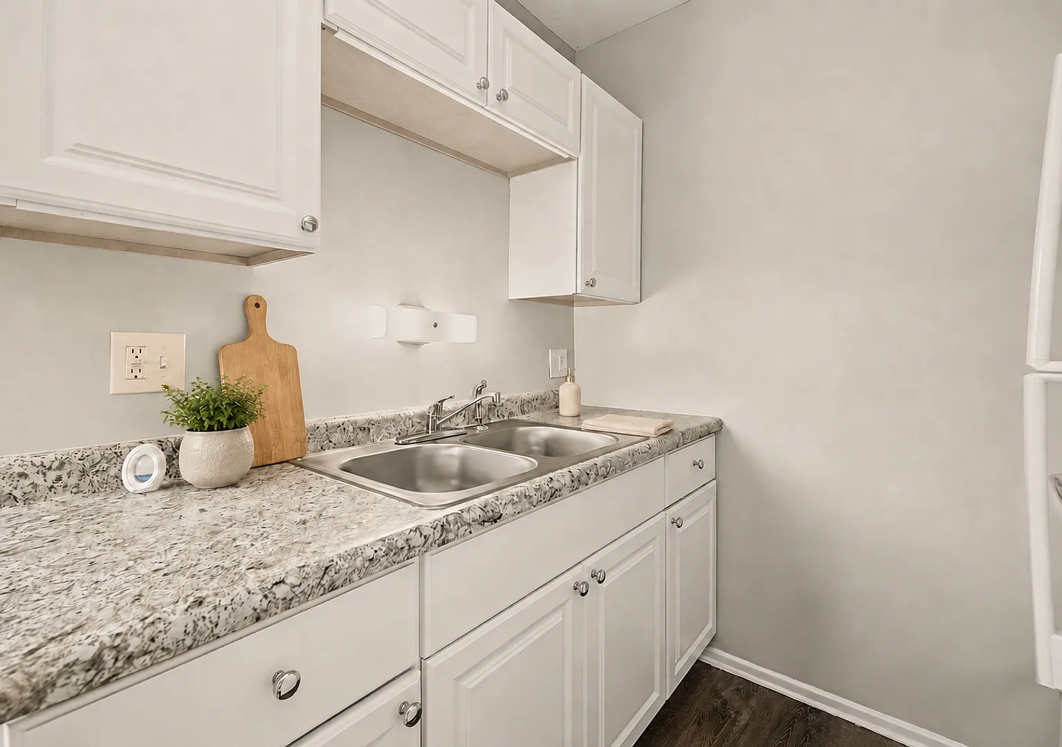 Clearwater Apartments — Photo 3