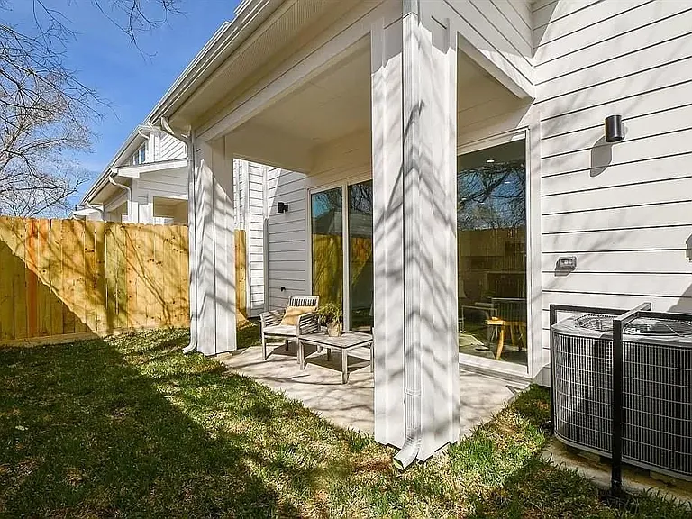 3609 Dennis St — Photo 33