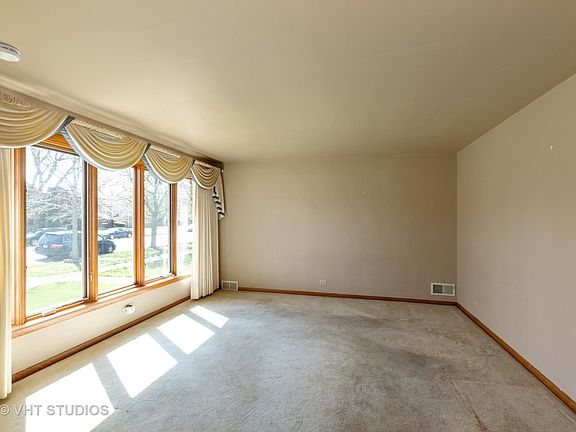 2nd image of 10828 S Avenue O
