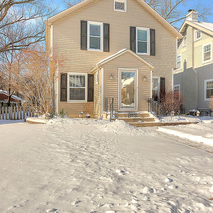 1st image of 2122 Oxford St
