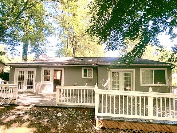 3rd image of 512 Woodmont Dr