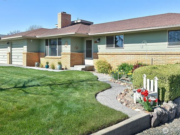 4th image of 210 Hillcrest Drive