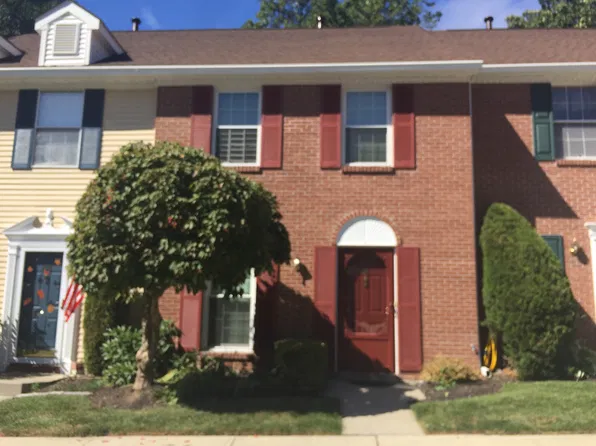 51 Winchester Ave, Peekskill, NY 10566