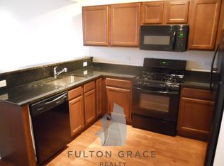 4219 W Irving Park Rd #2C, Chicago, IL 60641