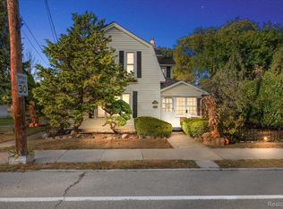 5815 Chicago Rd, Warren, MI 48092