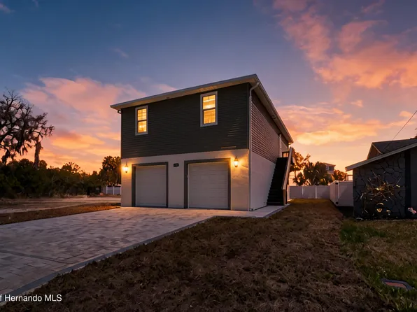 5050 Oak Leaf Ln, Hernando Beach, FL 34607