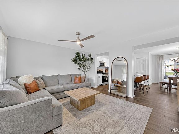 2nd image of 314 Countryshire Dr