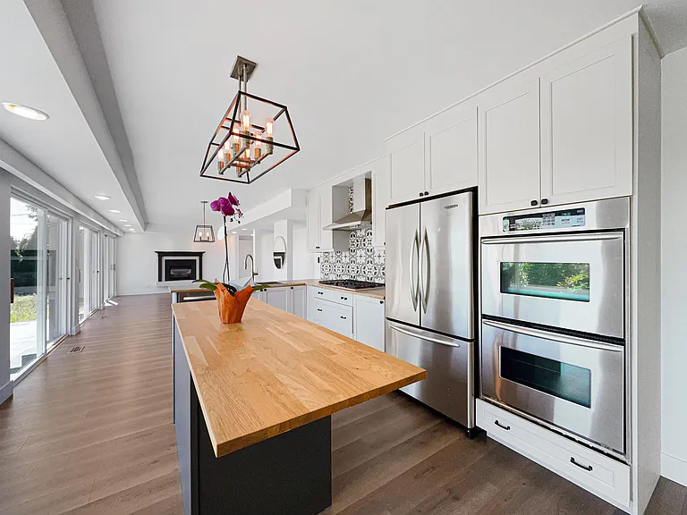 1040 Crestline Rd — Photo 3