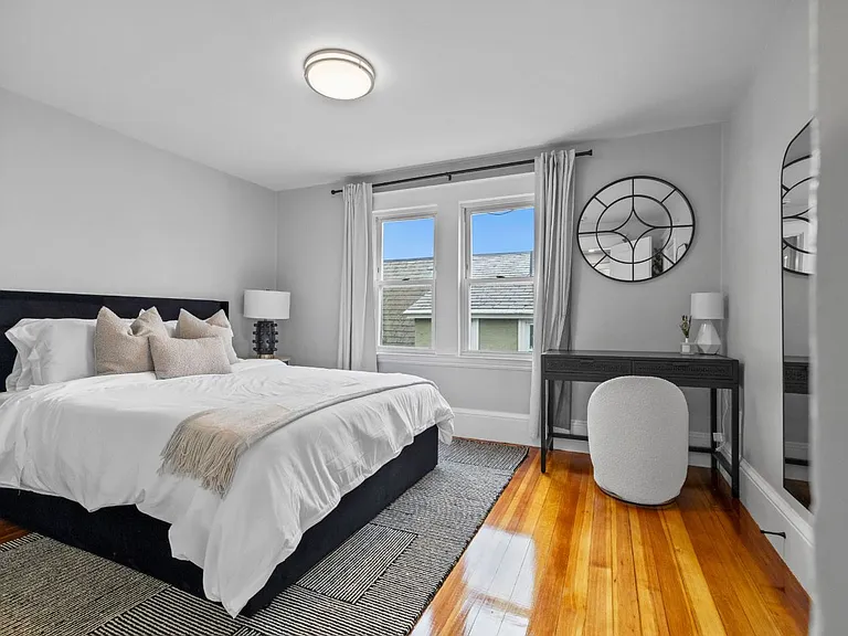 7 Dickson St #2G — Photo 9