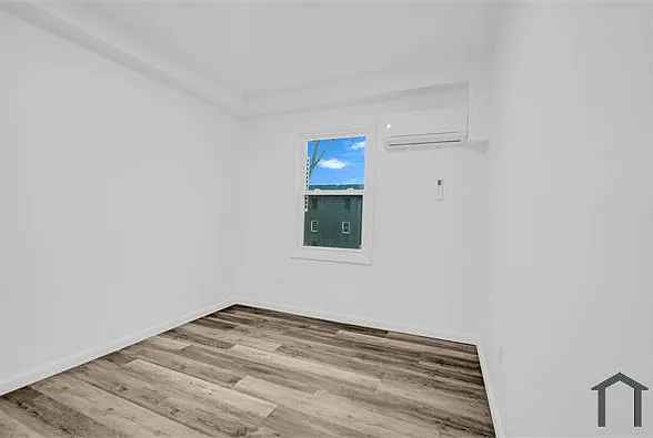 343 Sheffield Ave #A — Photo 3