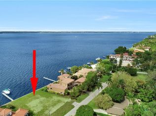 3924 W Riverside Dr, Fort Myers, FL 33901