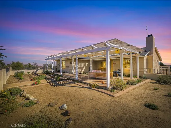 8363 Ailanthus St, Phelan, CA 92371