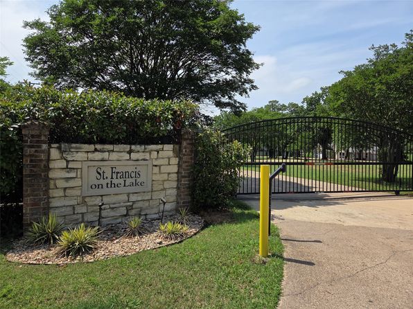 112 Saint Francis Ln, Gun Barrel City, TX 75156