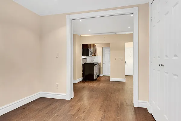 Rented by Cooper & Cooper Real Estate | media 13