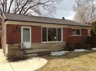 23221 Gardner St, Oak Park, MI 48237